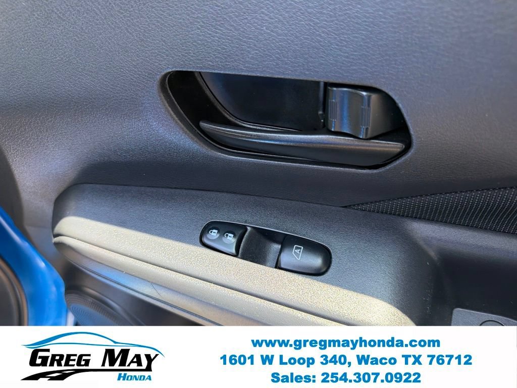 Used 2021 Nissan Kicks S FWD image 29