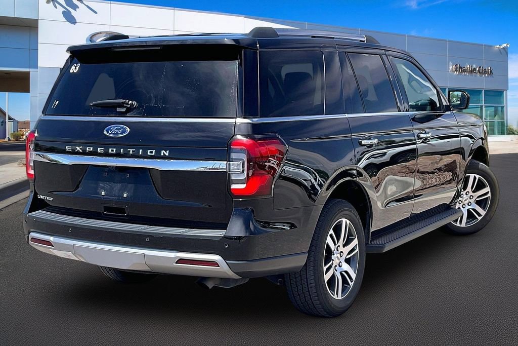 Used 2024 Ford Expedition Limited RWD image 2