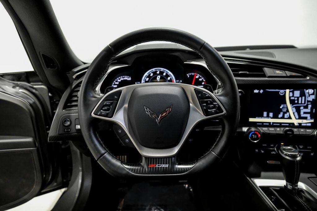 Used 2015 Chevrolet Corvette Z06 w/ 2LZ Preferred Equipment Group image 10