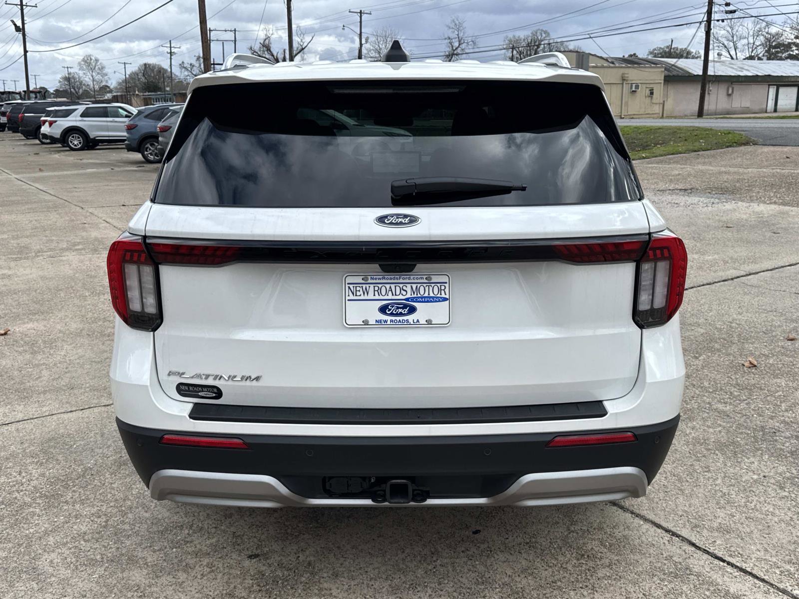 New 2026 Ford Explorer Platinum image 5