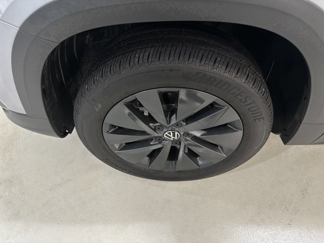 Certified 2024 Volkswagen Taos S image 11