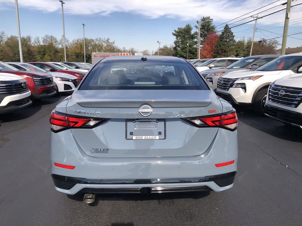 New 2025 Nissan Sentra SR w/ SR Premium Package FWD image 19