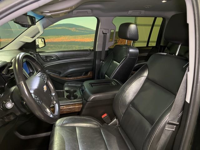 Used 2018 Chevrolet Suburban LT image 19