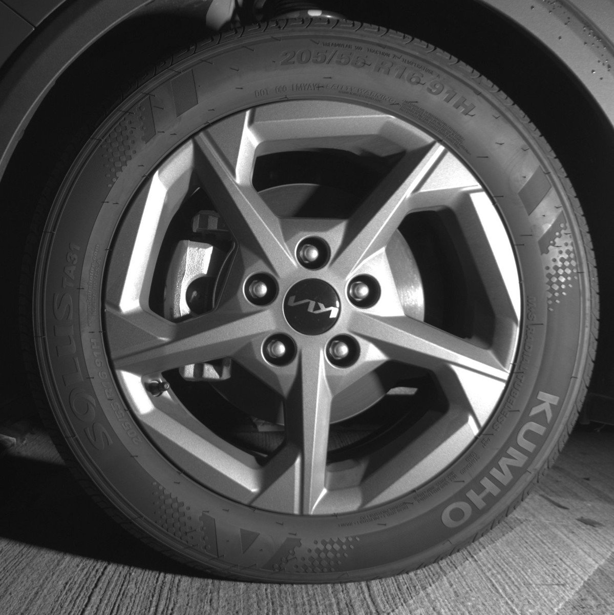 Used 2025 Kia K4 LXS image 12