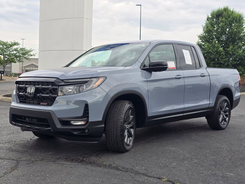 Used 2025 Honda Ridgeline Sport image 4