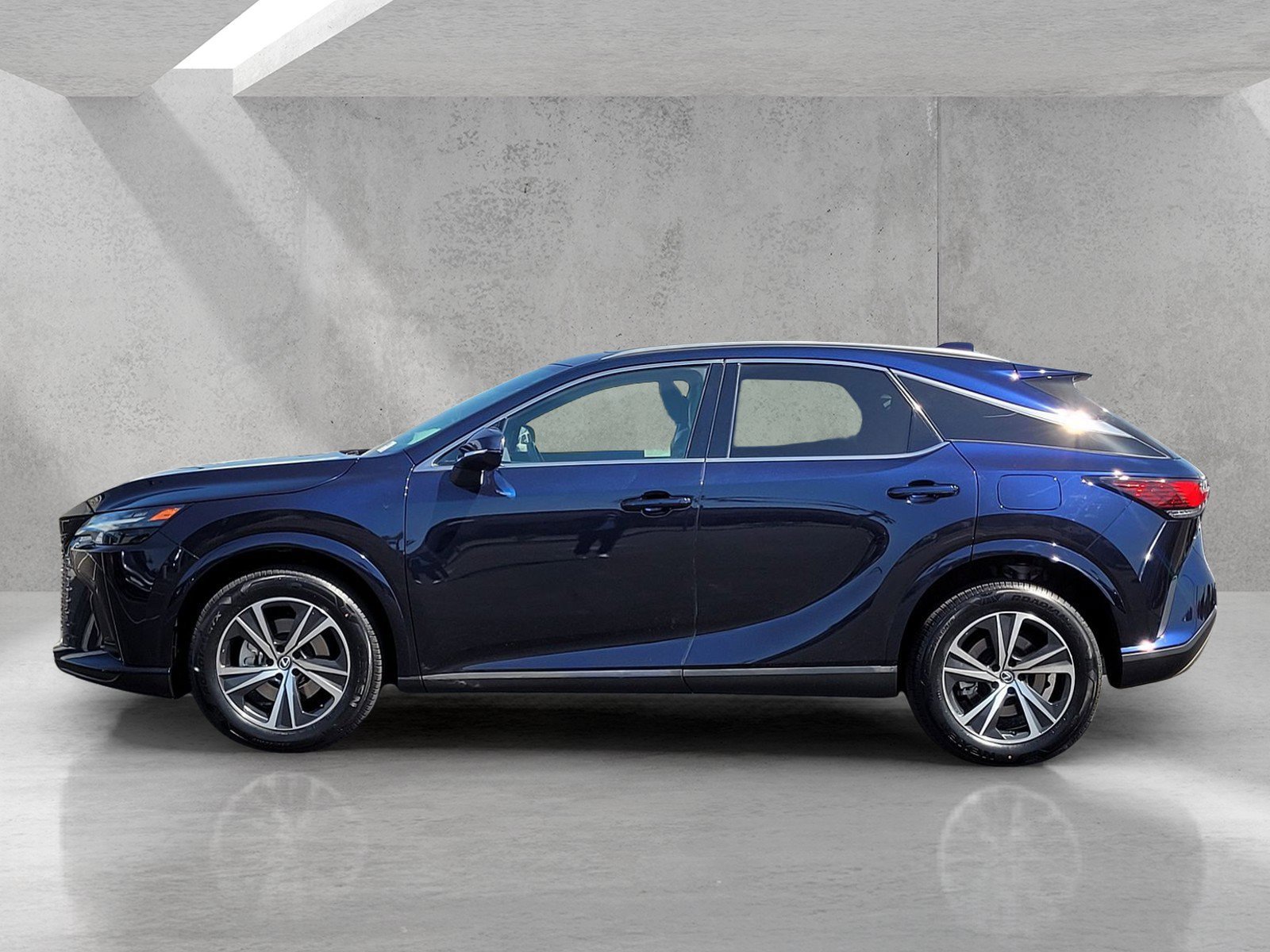 Used 2023 Lexus RX 350 Premium w/ Accessory Package (Z1) FWD image 8