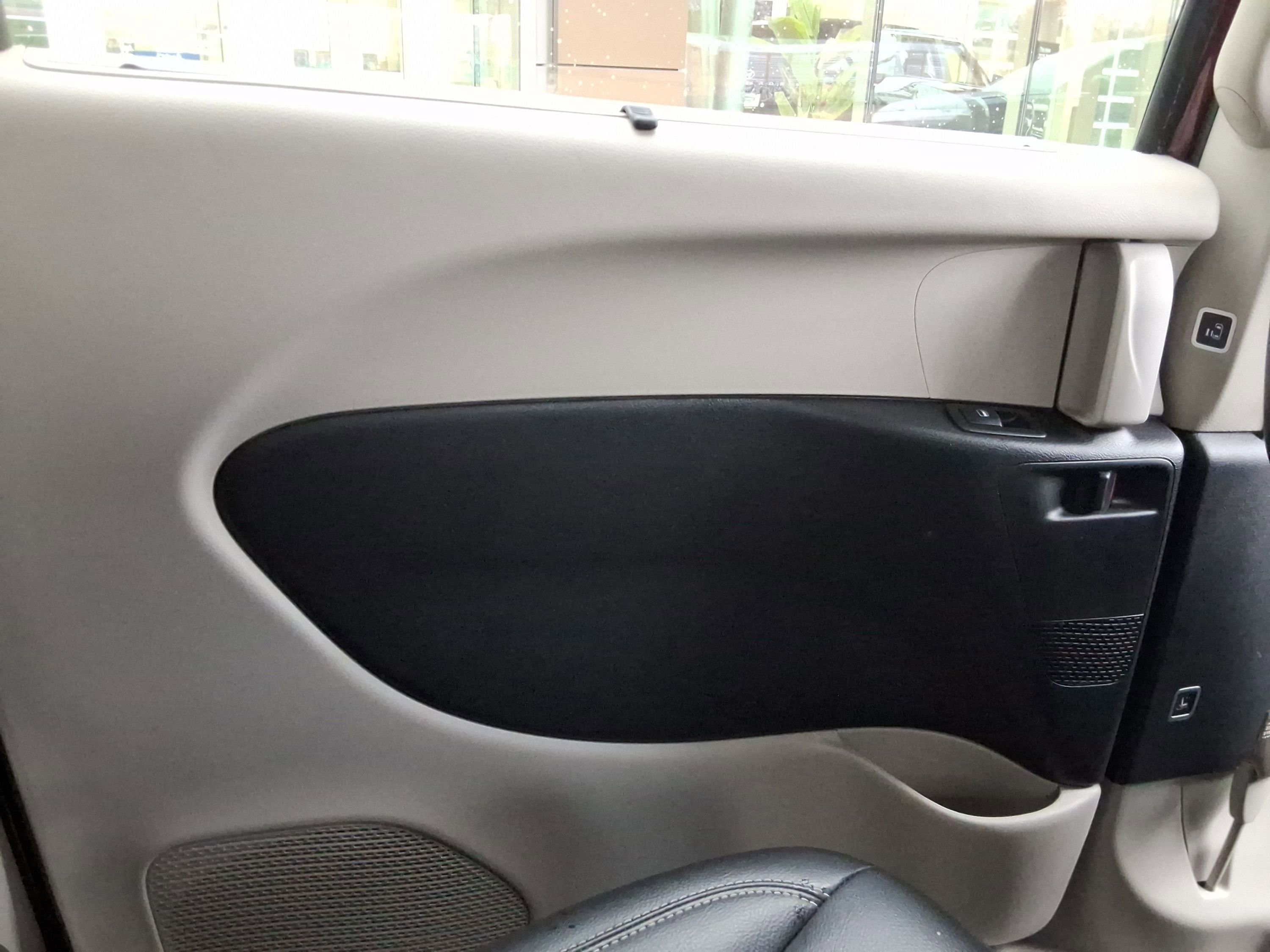 Used 2022 Chrysler Pacifica Touring-L image 22