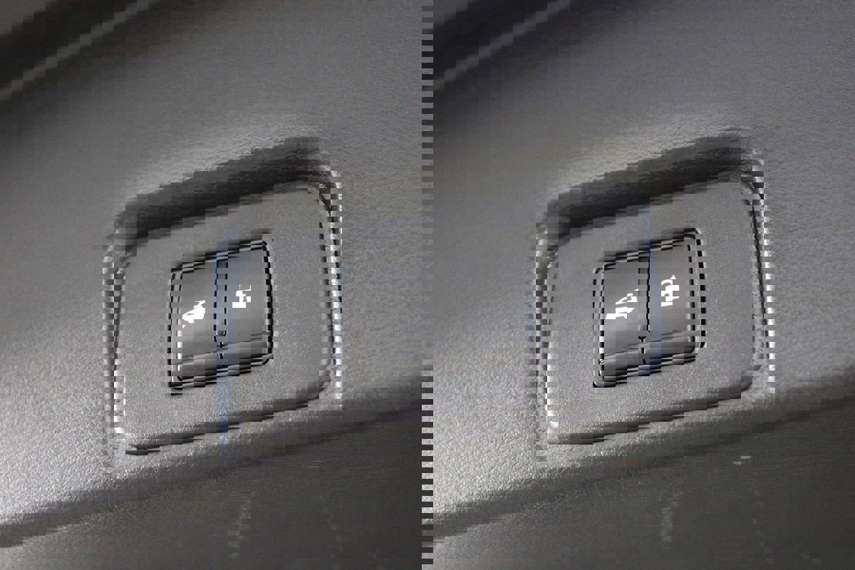 Used 2023 Nissan Rogue SL w/ SL Premium Package image 35