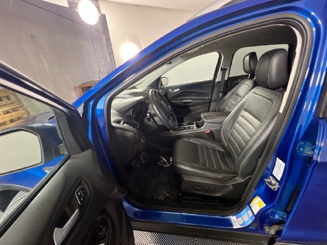 Used 2018 Ford Escape Titanium w/ Ford Safe & Smart Package FWD image 14