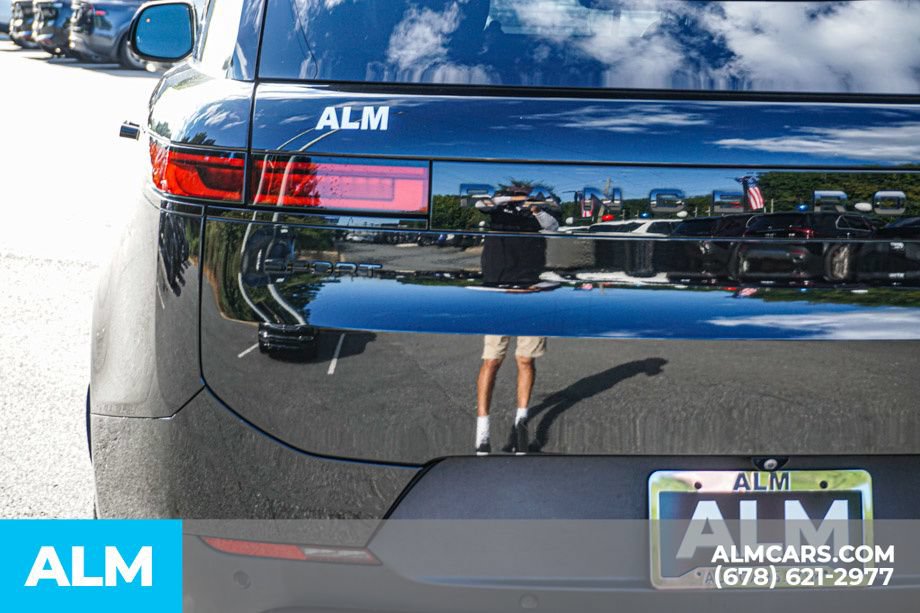 Used 2023 Land Rover Range Rover Sport SE AWD/4WD image 12
