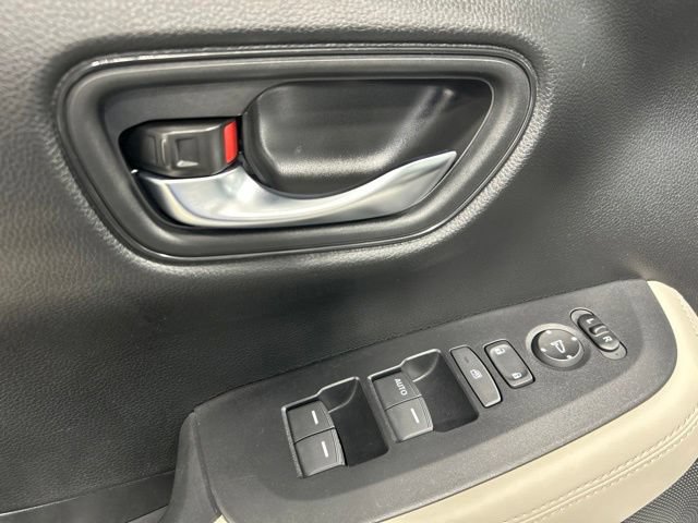 Used 2023 Honda HR-V LX image 23