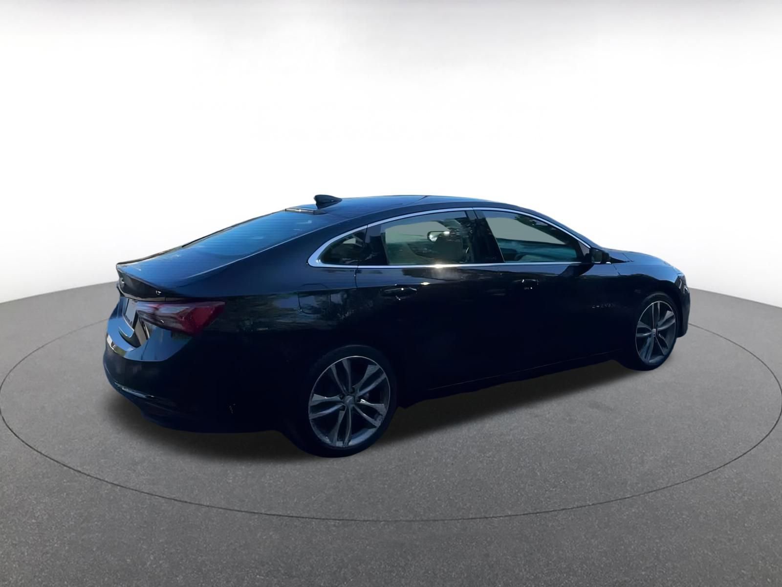 Used 2024 Chevrolet Malibu LT image 7