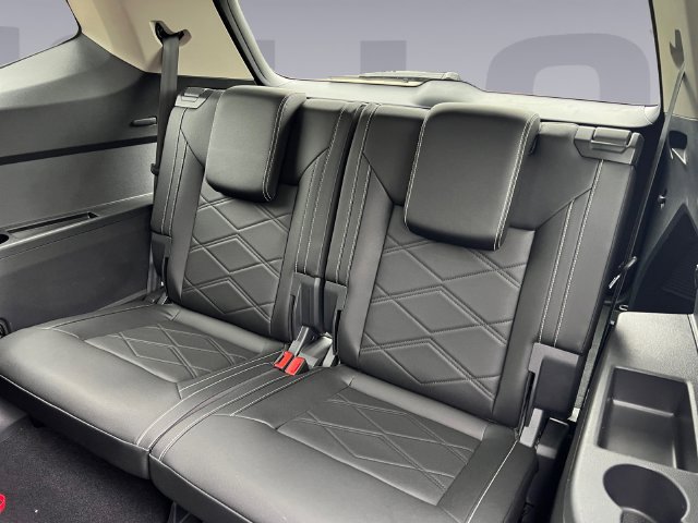 Used 2026 Volkswagen Atlas SE AWD/4WD image 16