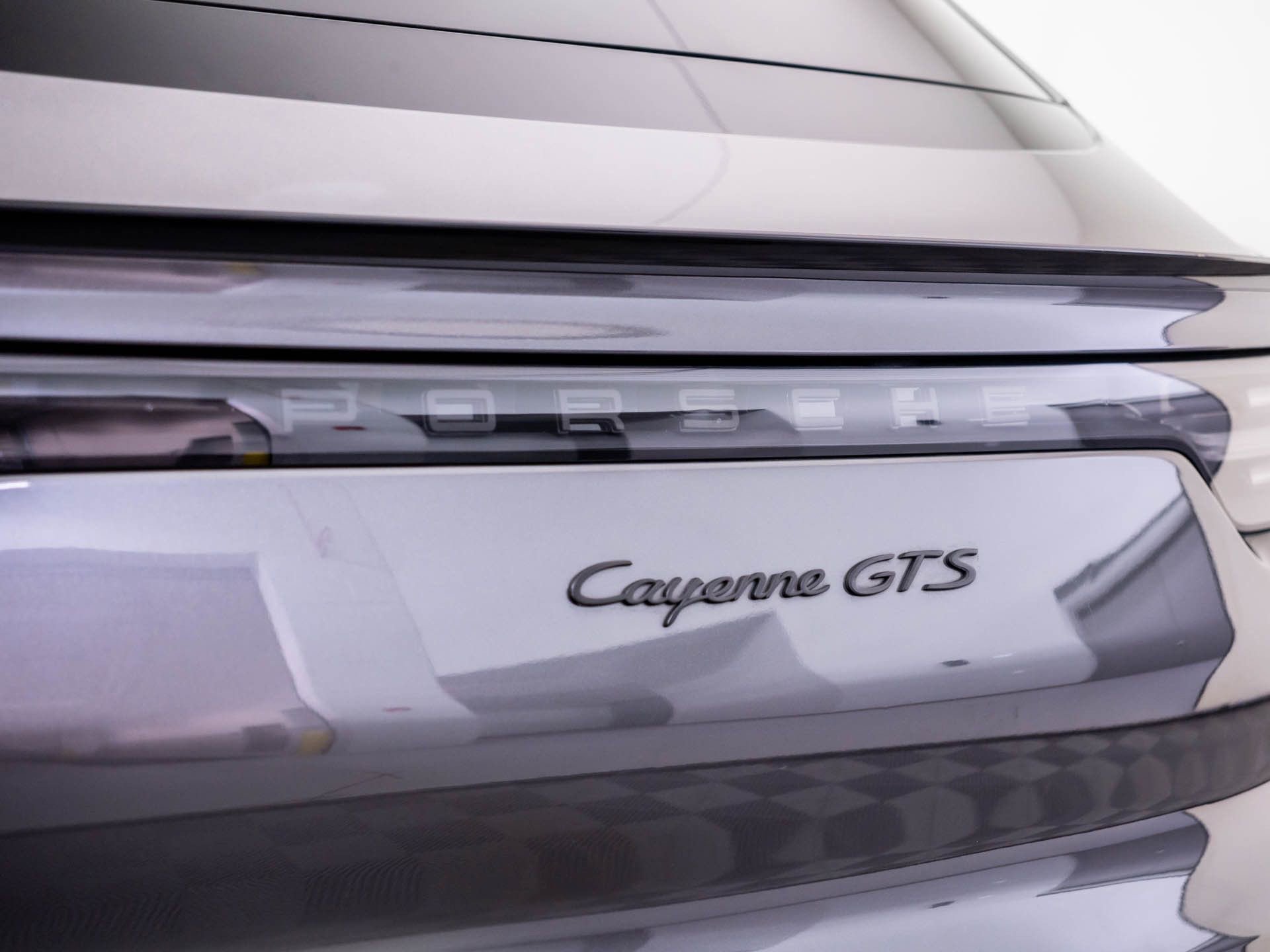 Used 2021 Porsche Cayenne GTS image 39