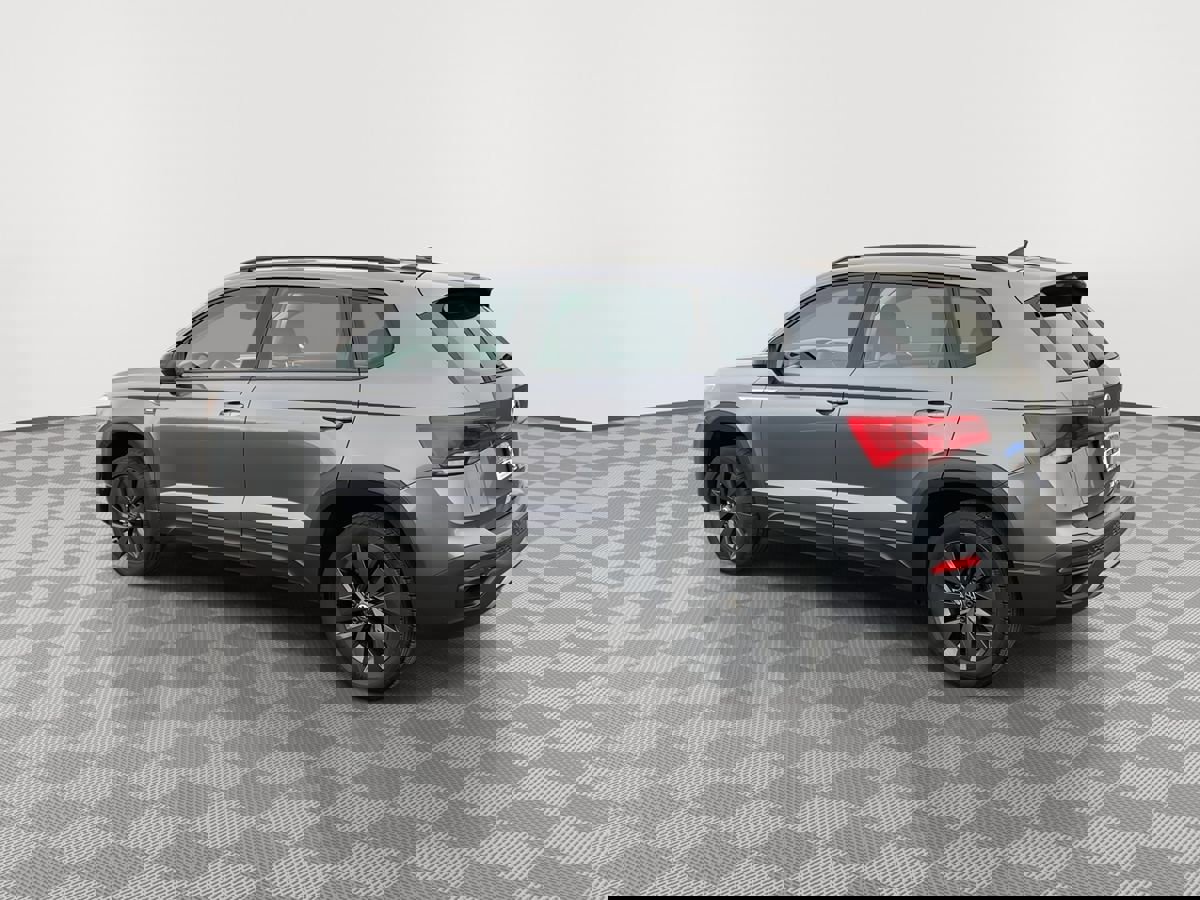 Used 2024 Volkswagen Taos S image 5