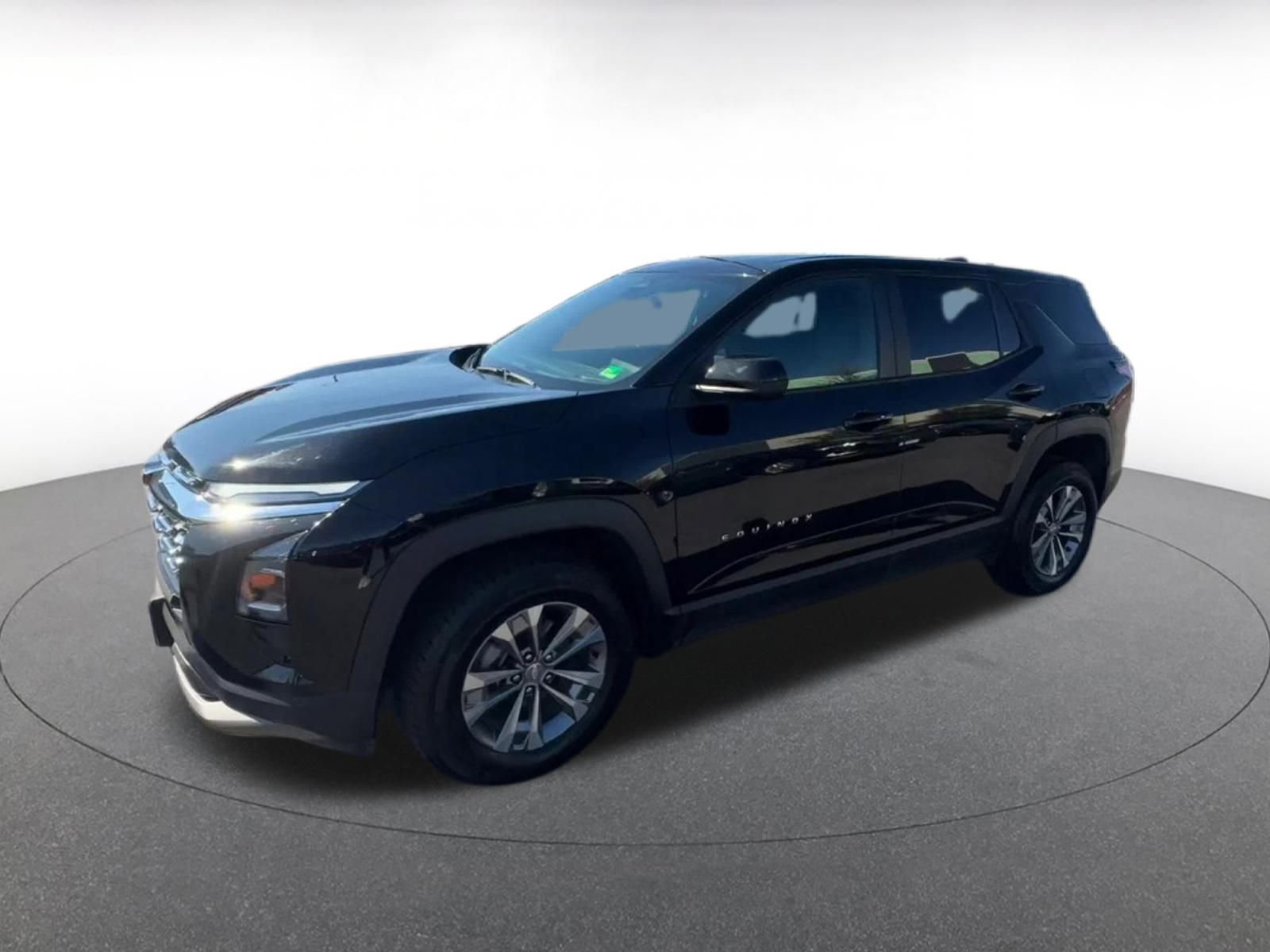 Used 2025 Chevrolet Equinox LT image 8