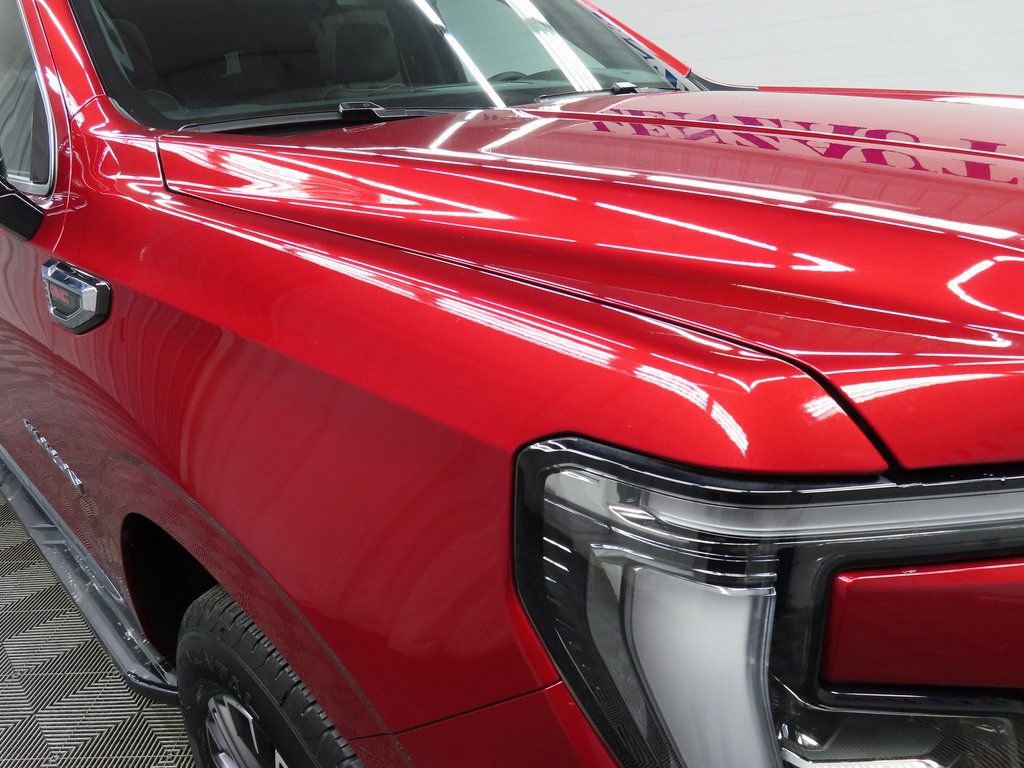 Used 2025 GMC Yukon Elevation w/ LPO, Floor Liner Package image 31