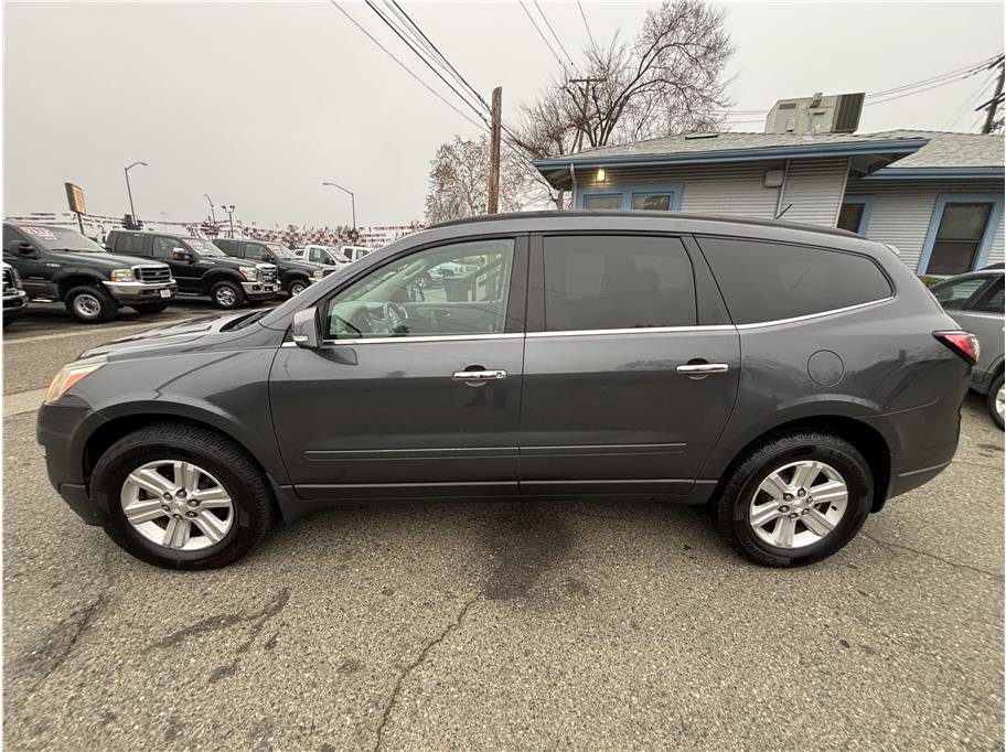 Used 2013 Chevrolet Traverse LT image 3