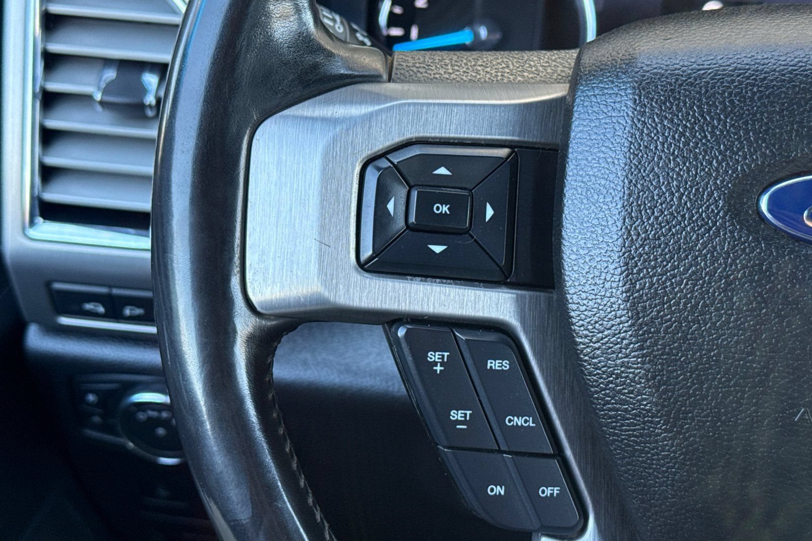 Used 2017 Ford F350 Platinum AWD/4WD image 34