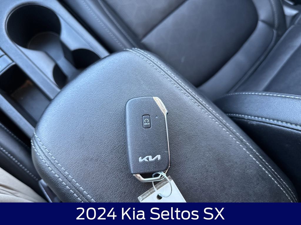 Used 2024 Kia Seltos SX image 26