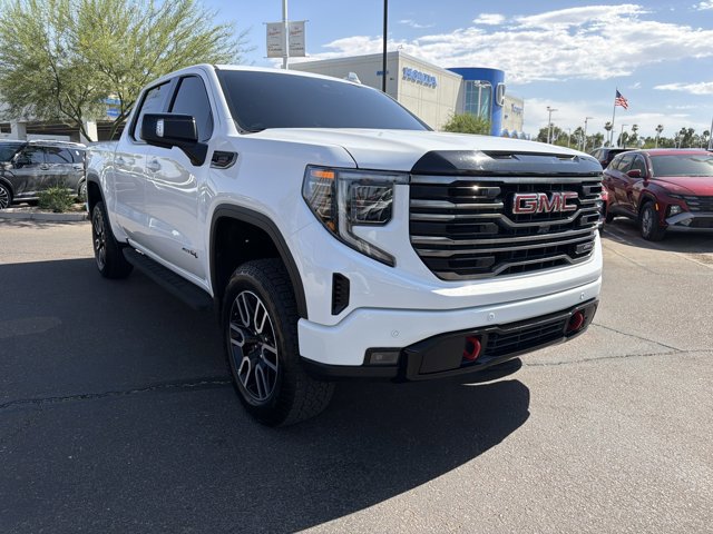 Used 2025 GMC Sierra 1500 AT4 w/ AT4 Premium Package AWD/4WD image 12