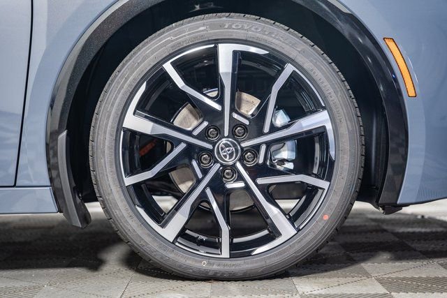New 2026 Toyota Prius Plug-In Hybrid FWD image 18