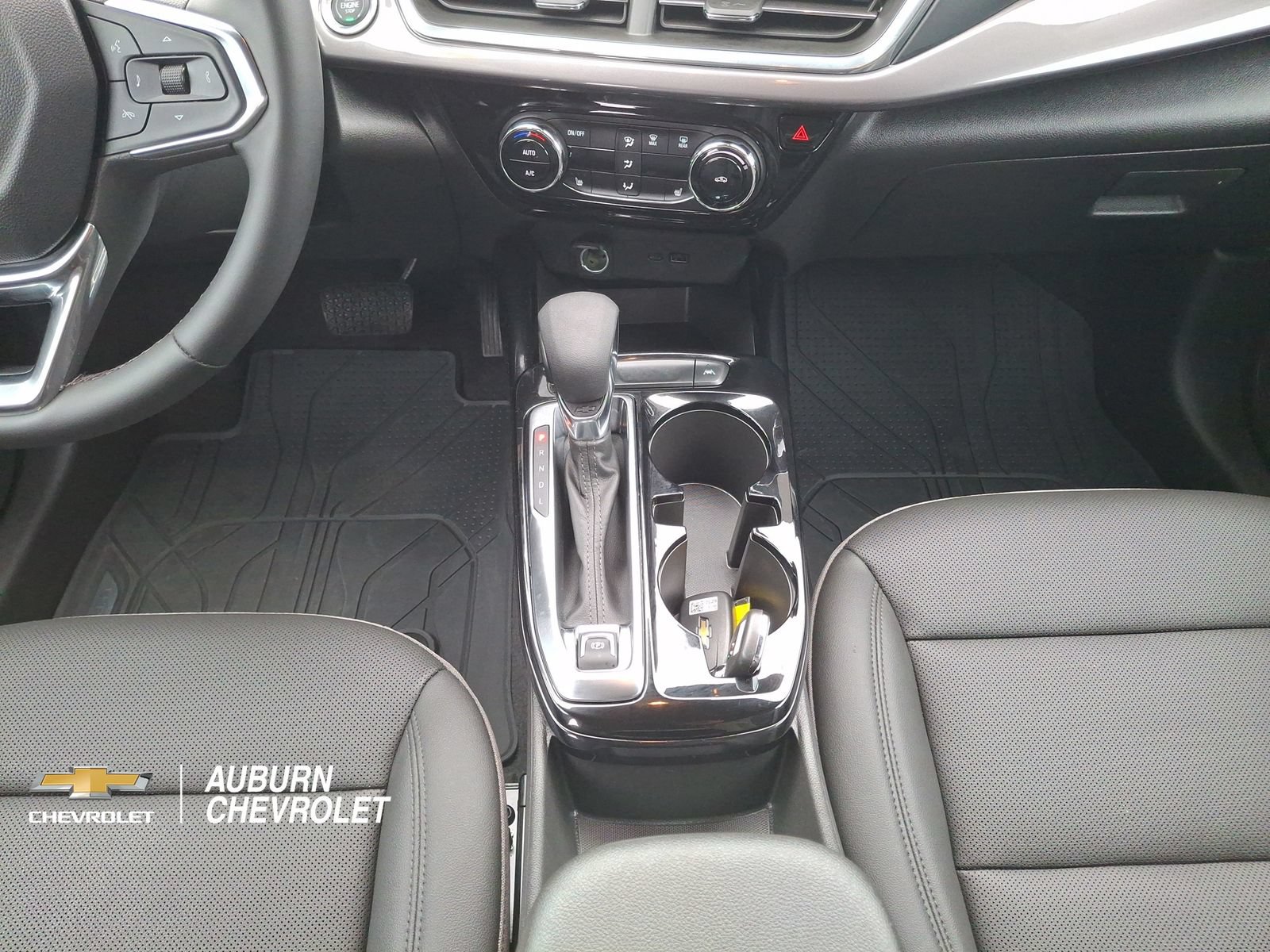Used 2025 Chevrolet Trax ACTIV w/ Driver Confidence Package FWD image 12