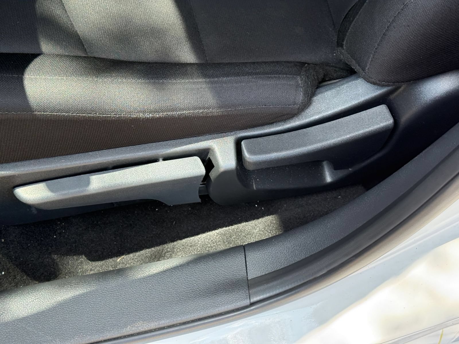 Used 2025 Nissan Sentra S FWD image 21