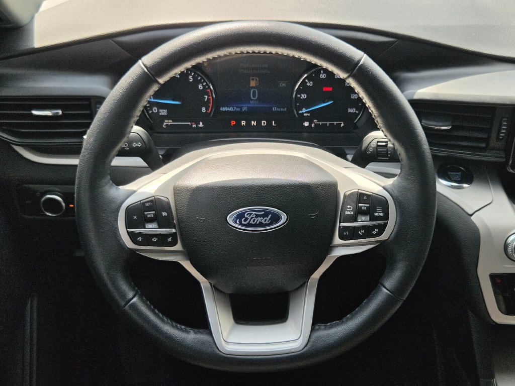 Used 2023 Ford Explorer XLT RWD image 14