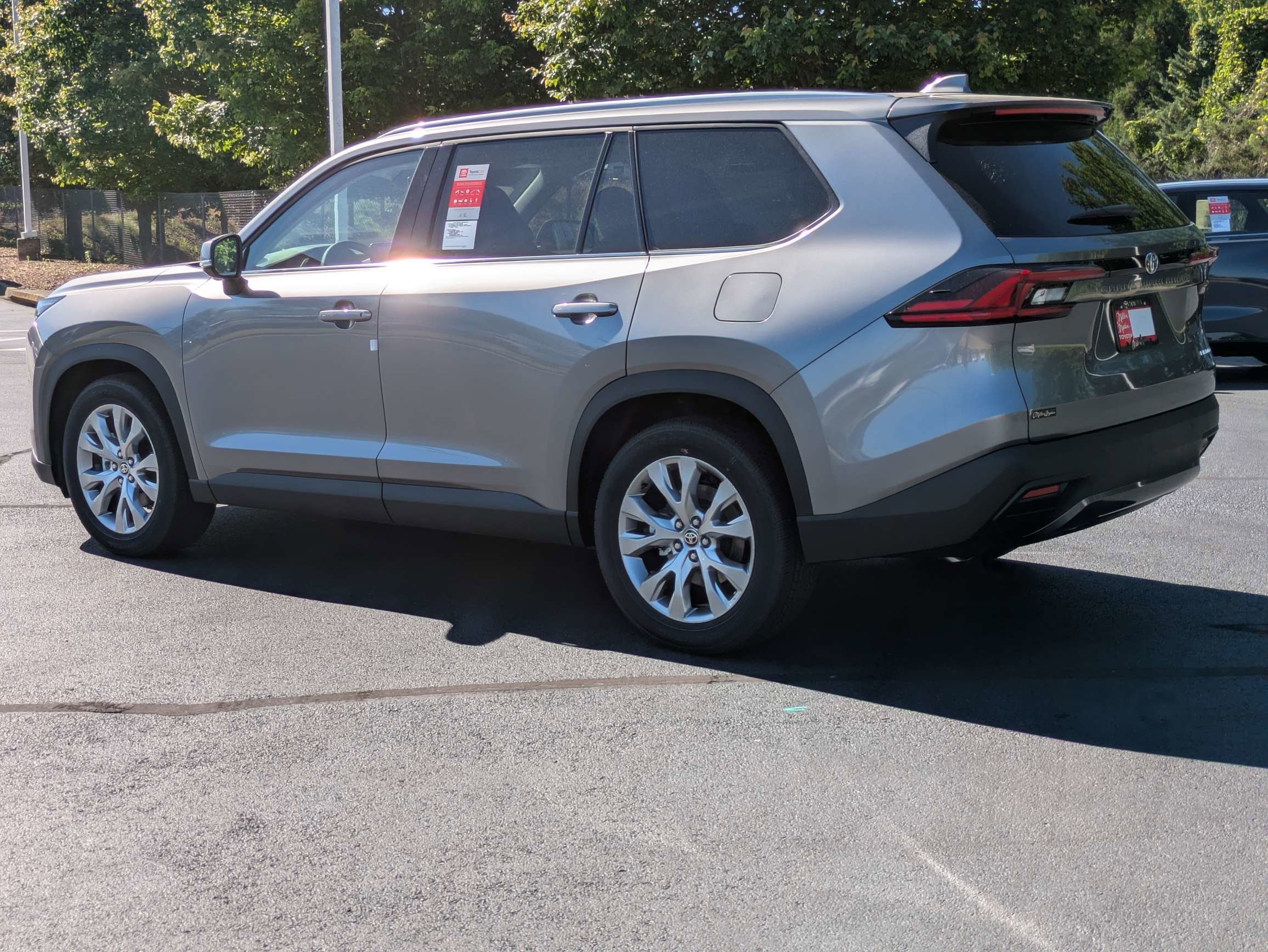 New 2026 Toyota Grand Highlander FWD image 6