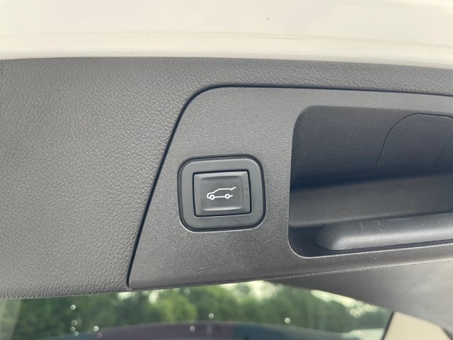 Used 2019 Buick Envision Premium AWD/4WD image 18
