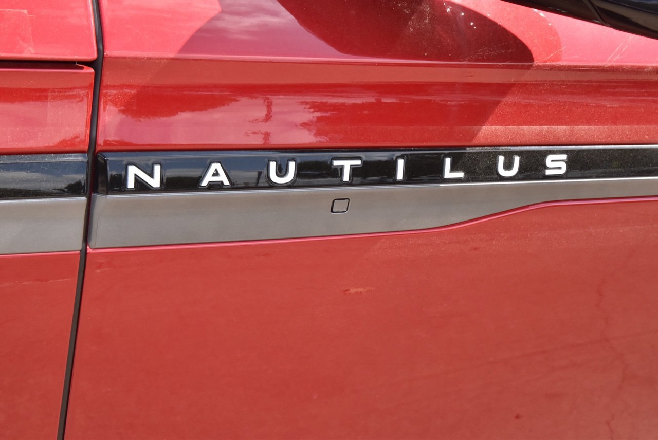 New 2026 Lincoln Nautilus Reserve AWD/4WD image 42