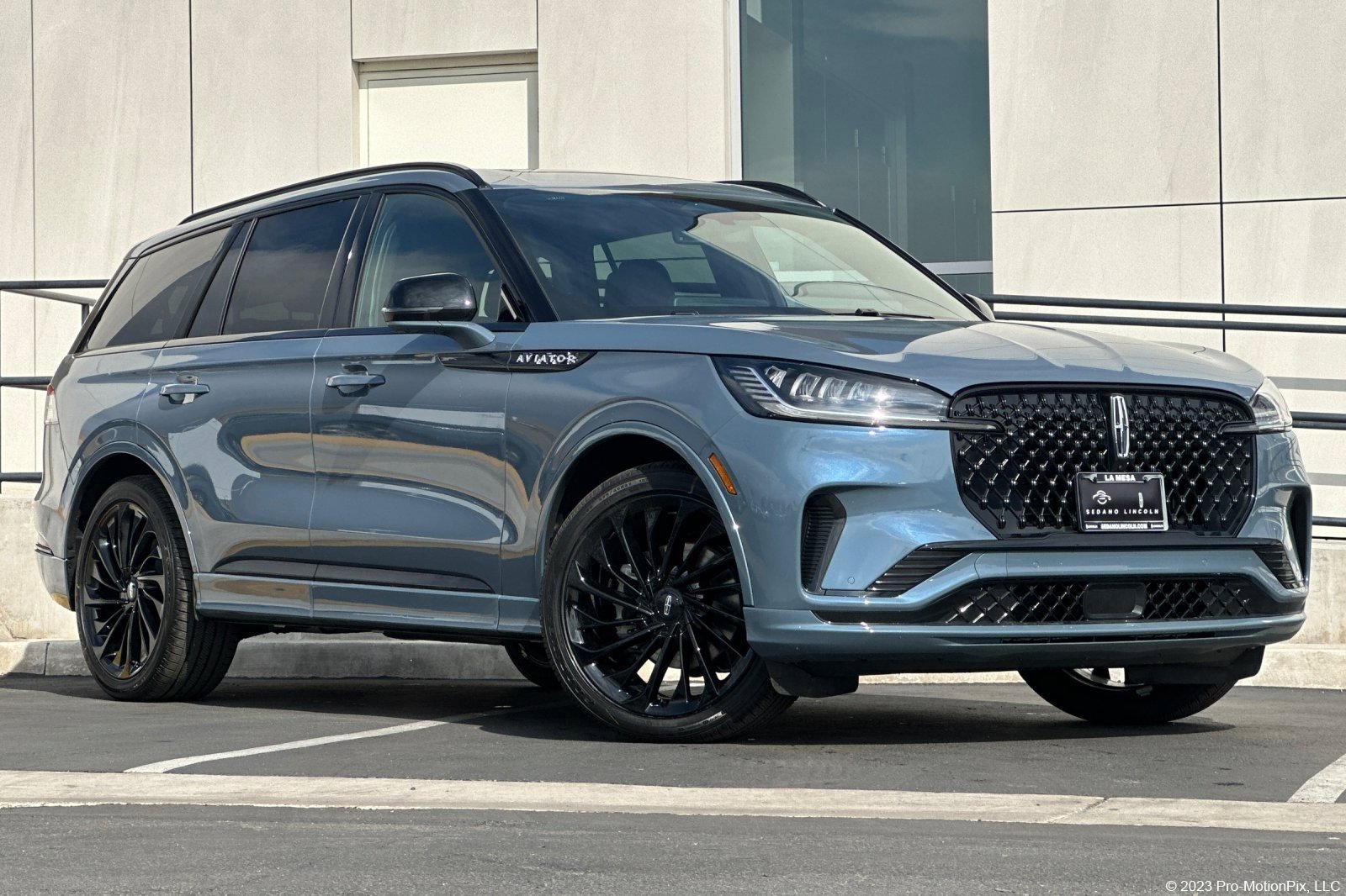 New 2026 Lincoln Aviator Reserve w/ Luxury Package image 1