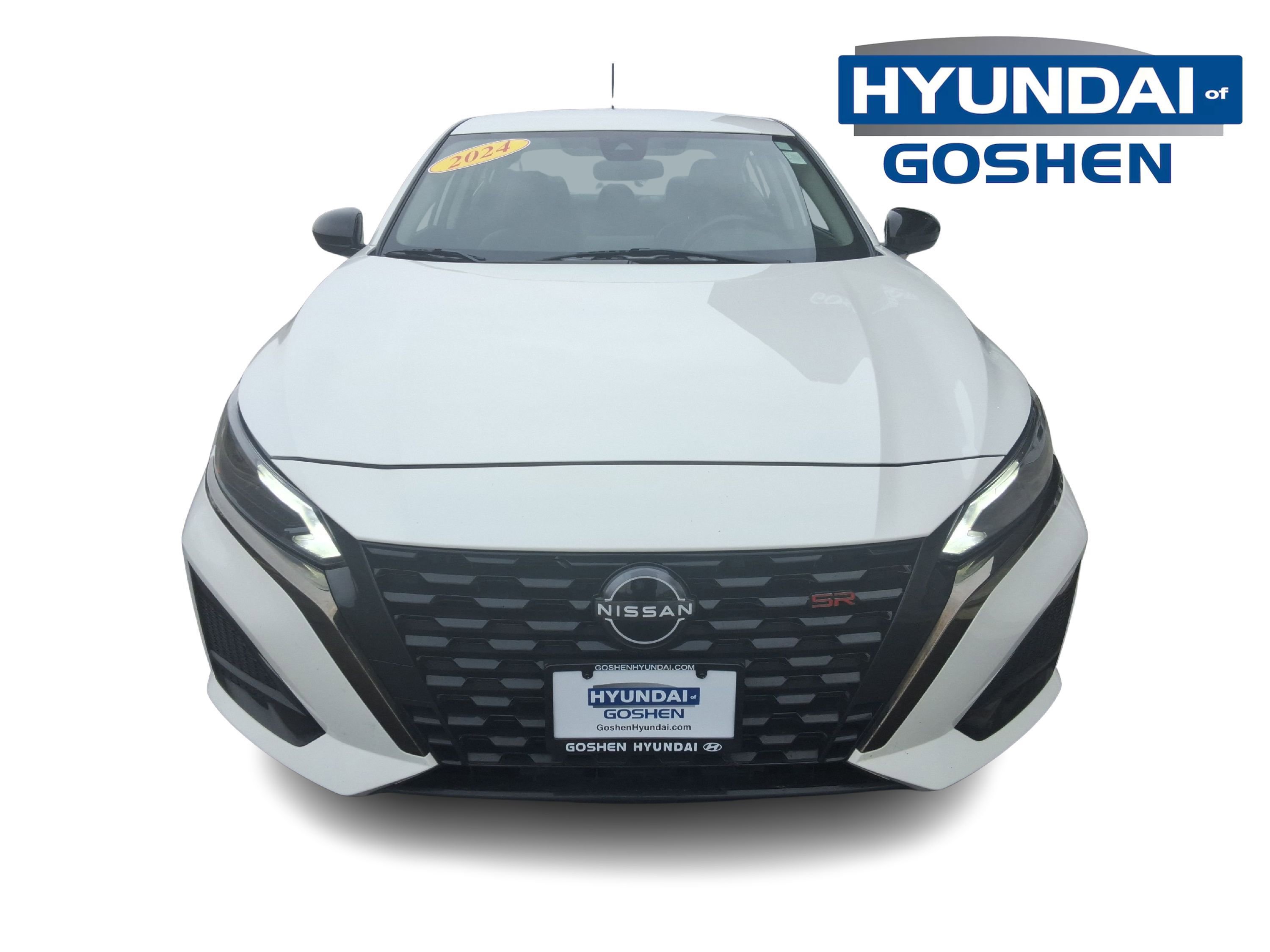 Used 2024 Nissan Altima 2.5 SR image 2