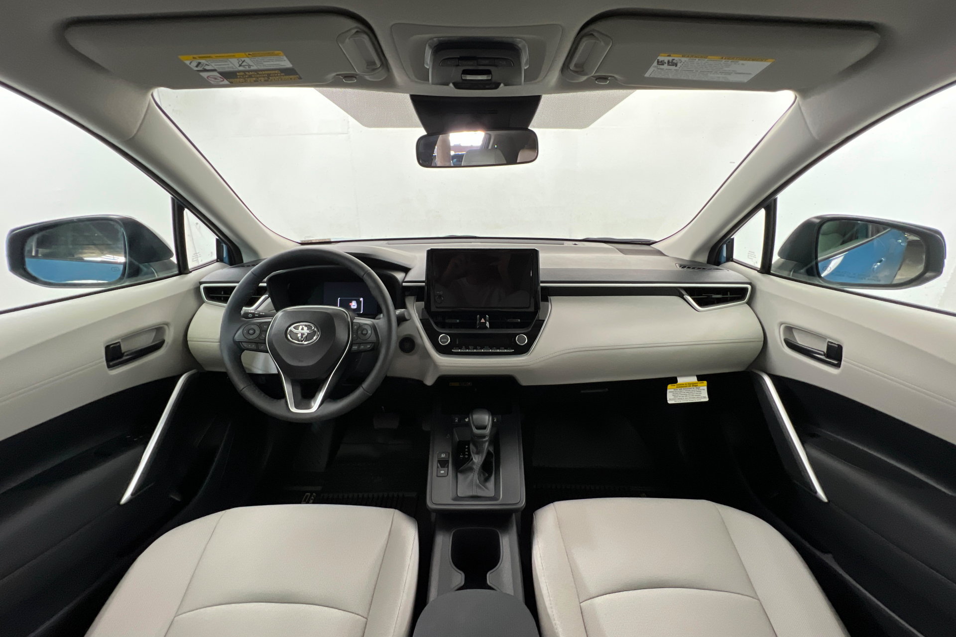 New 2026 Toyota Corolla Cross LE AWD/4WD image 9