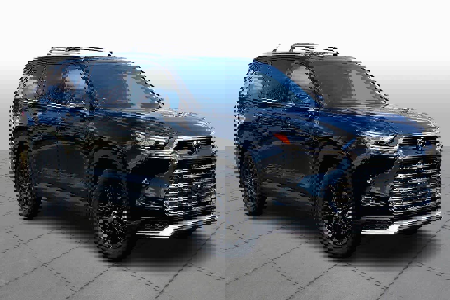 Used 2026 Toyota Grand Highlander AWD Hybrid image 3