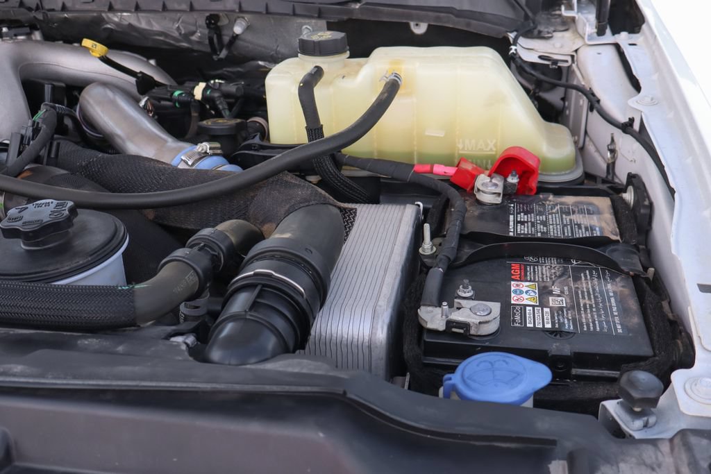 Used 2023 Ford F550 2WD Regular Cab Super Duty image 16