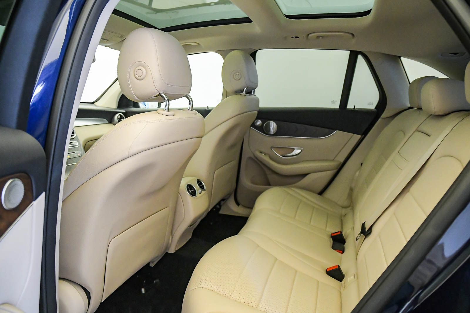 Used 2019 Mercedes-Benz GLC 350e 4MATIC image 18