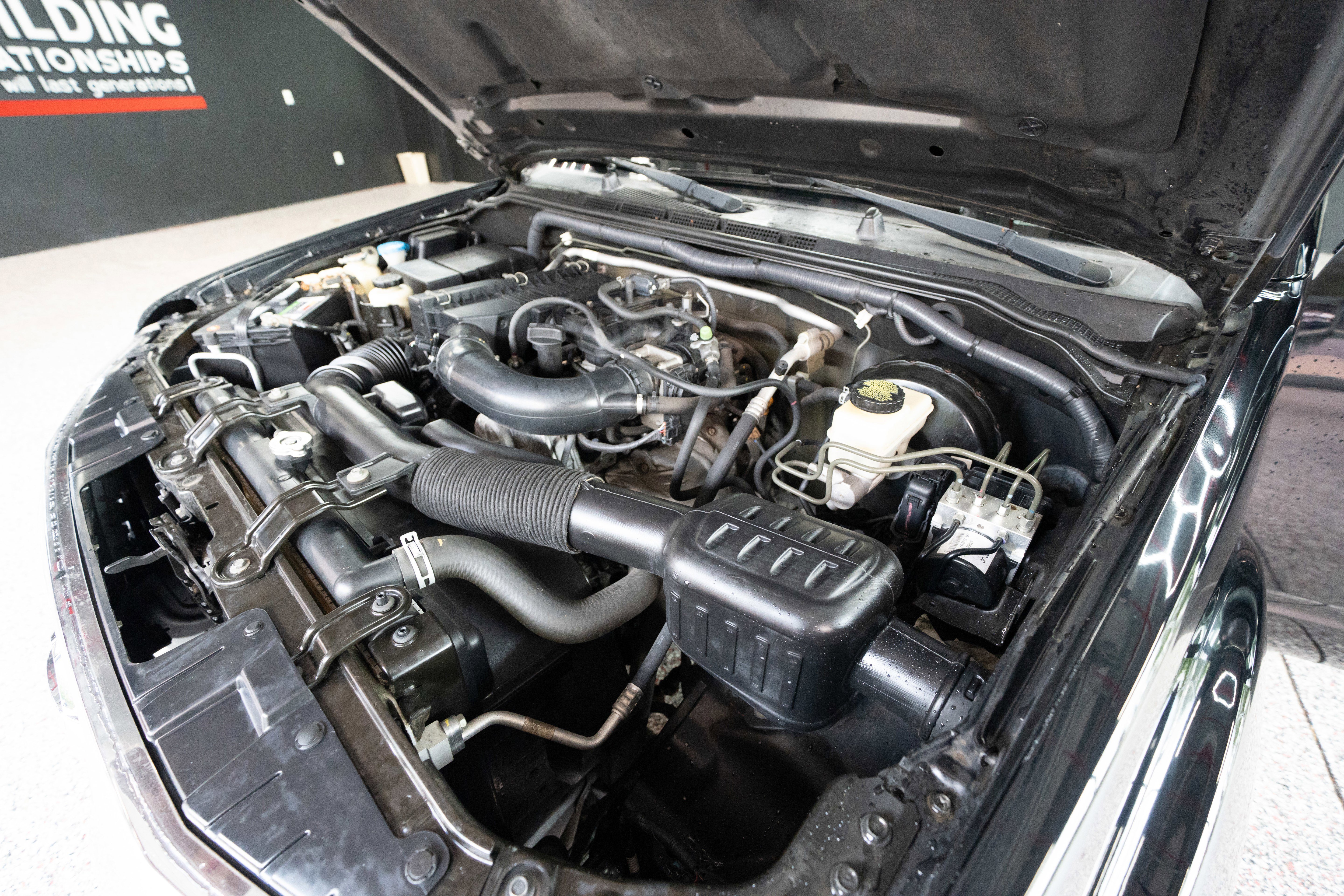 Used 2014 Nissan Frontier S image 32