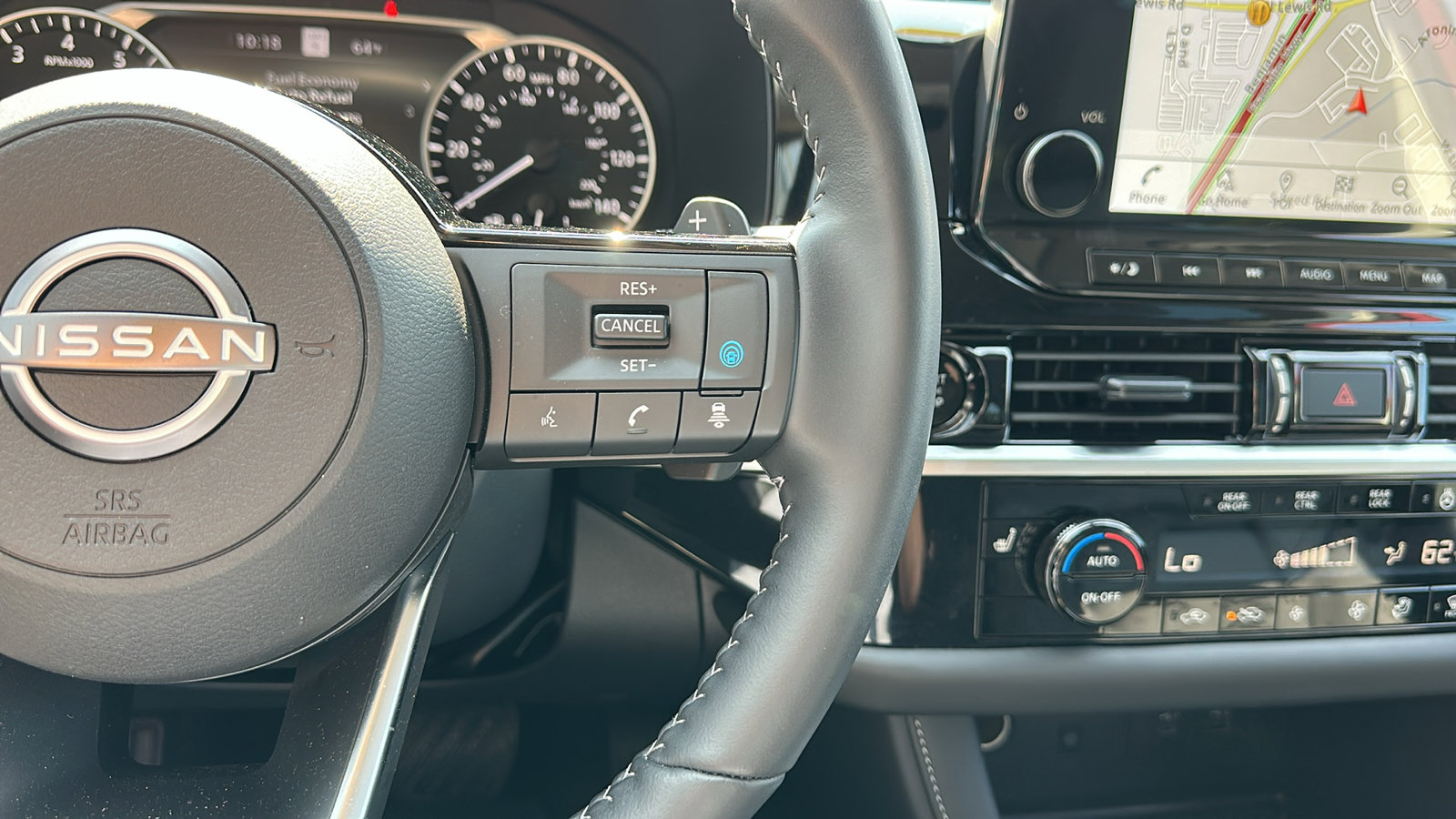 Certified 2025 Nissan Pathfinder SL image 15