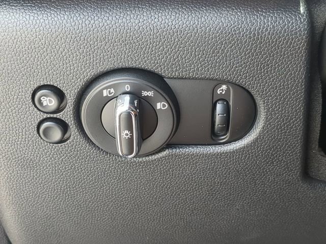 Used 2024 MINI Cooper S FWD image 25