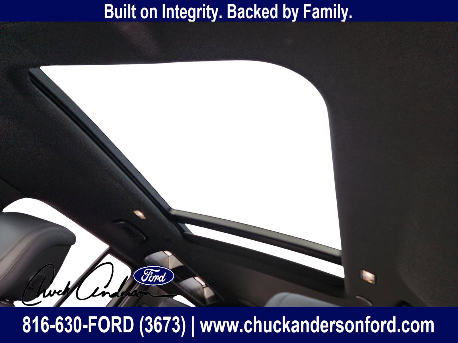 Used 2021 Land Rover Defender 110 X-Dynamic HSE image 11