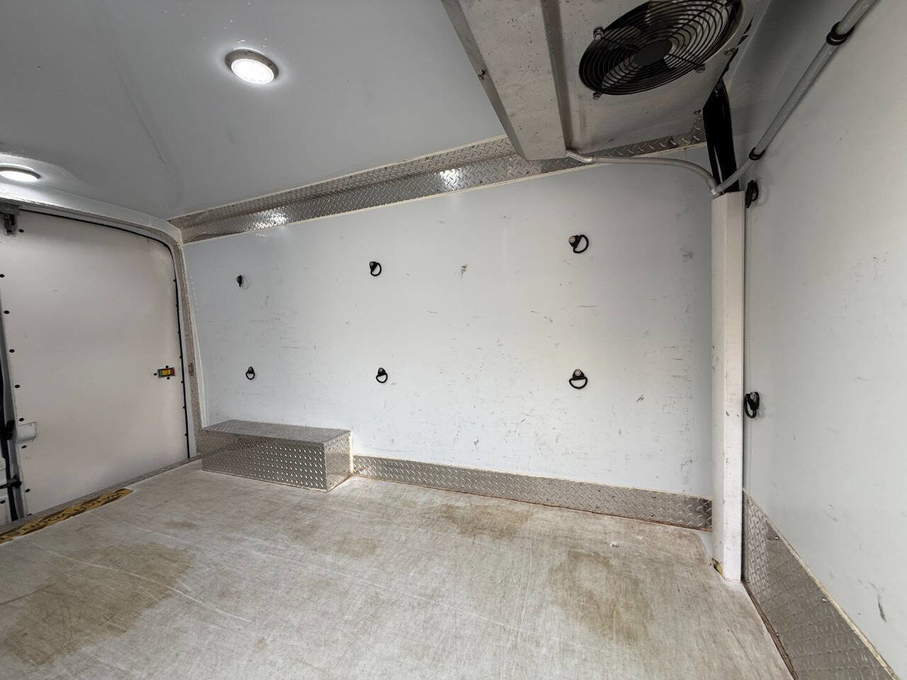 Used 2017 Ford Transit 250 148 Medium Roof image 31