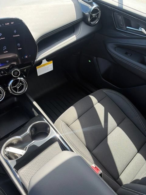 New 2026 Chevrolet Blazer EV LT AWD/4WD image 13