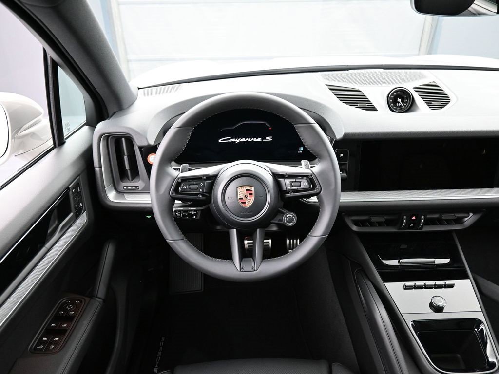New 2026 Porsche Cayenne S image 18