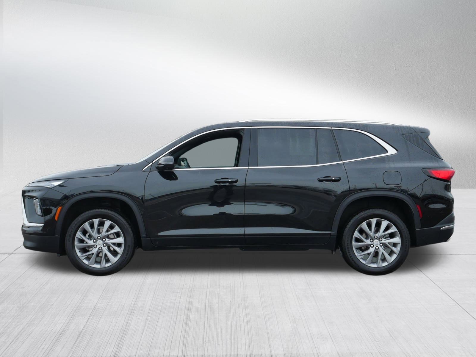 Certified 2025 Buick Enclave Preferred image 4