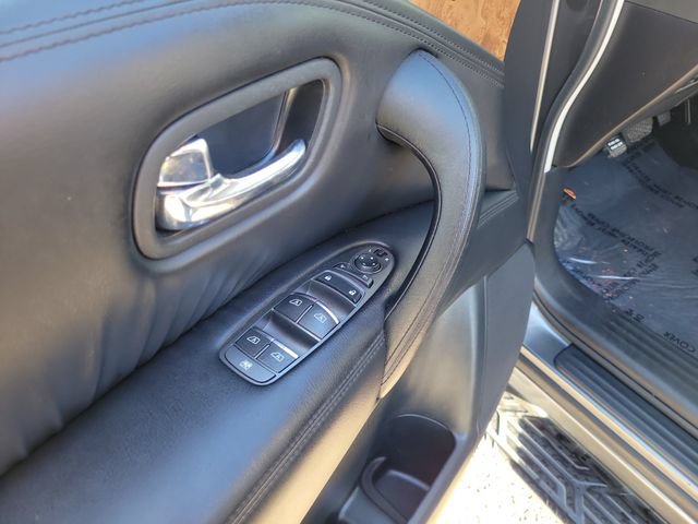 Used 2021 Nissan Armada SL w/ Captain's Chairs Package AWD/4WD image 18