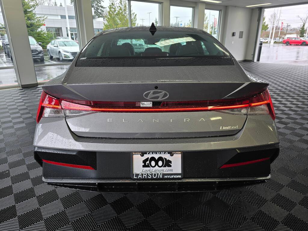 New 2026 Hyundai Elantra Limited image 5