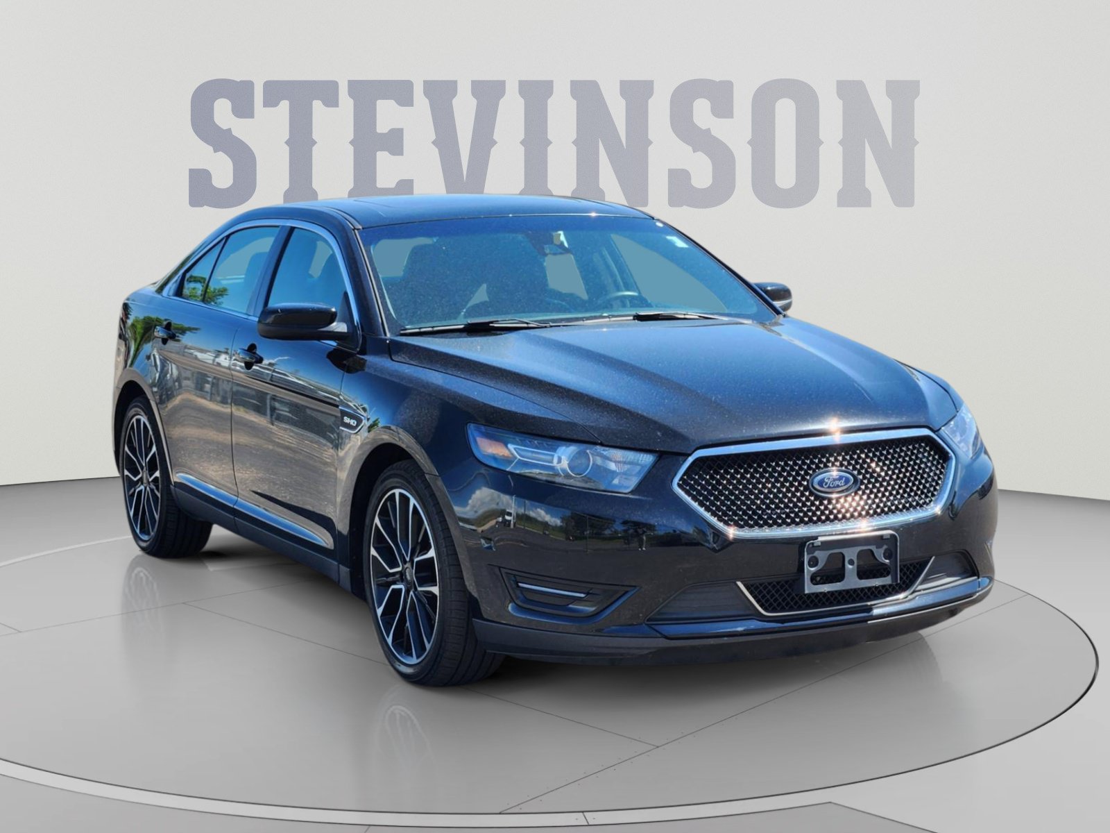 Used 2018 Ford Taurus SHO w/ Driver Assist Package AWD/4WD image 4