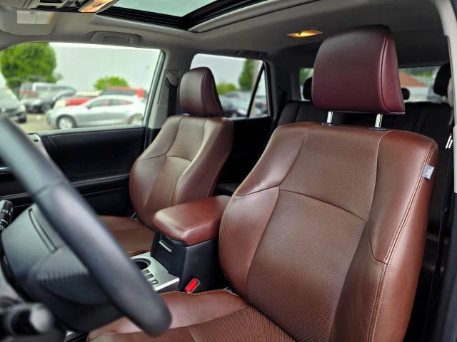 Used 2018 Toyota 4Runner Limited AWD/4WD image 29
